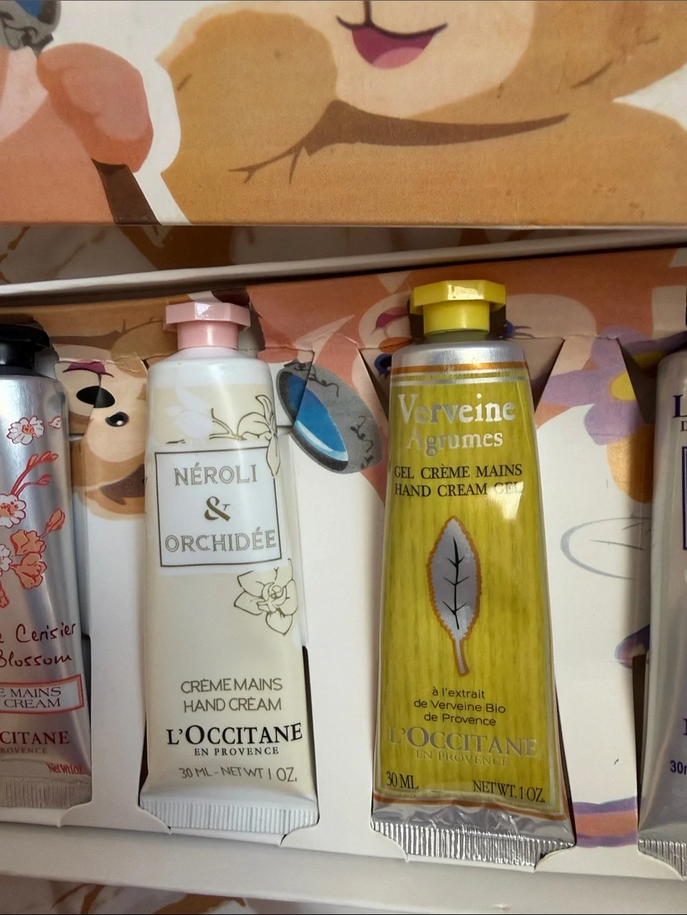 Hand cream Gift set IMPORTED FROM JAPAN🇯🇵 Amazing brand new with bag🫶